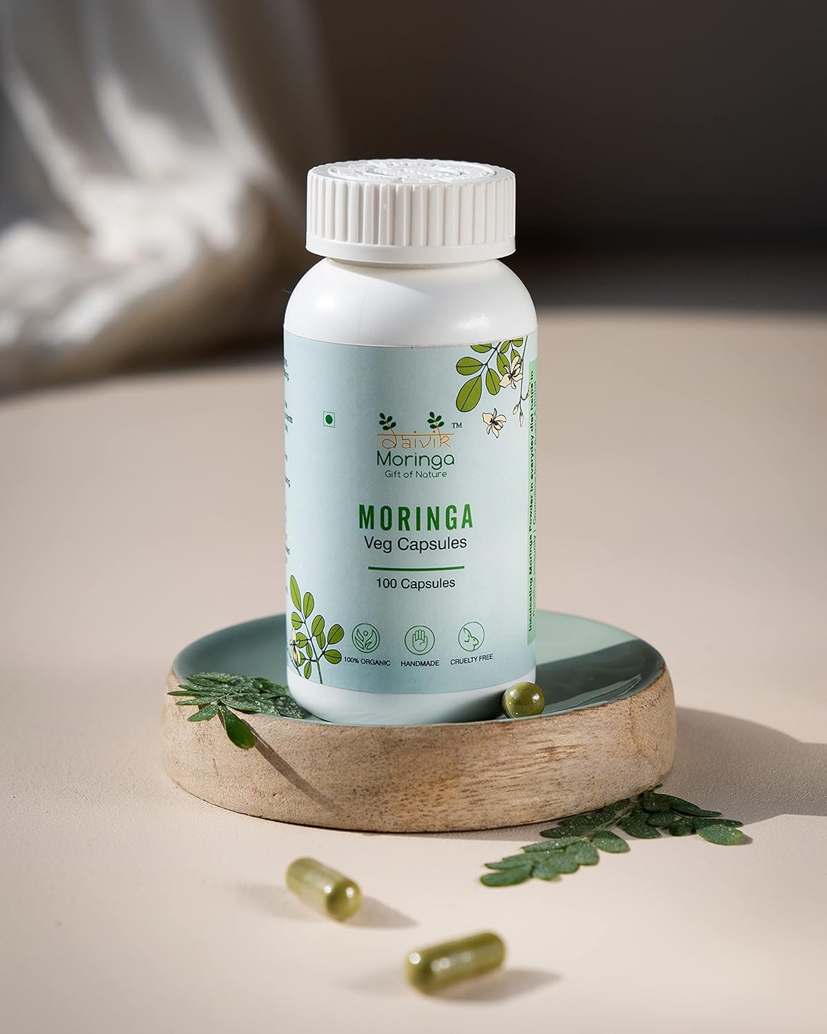 Daivik Moringa Veg Capsules | 100 Capsules | Superfood Supplement for Immunity, Antioxidants & Nutrition